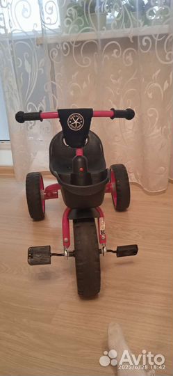 Велосипед трёхколёсный детский