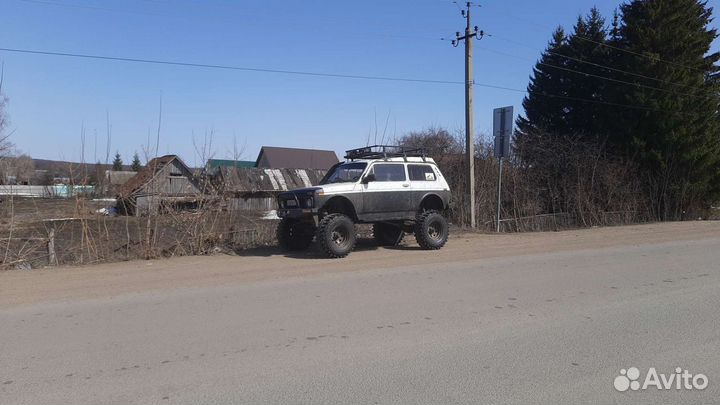 LADA 4x4 (Нива) 1.7 МТ, 2001, 137 000 км