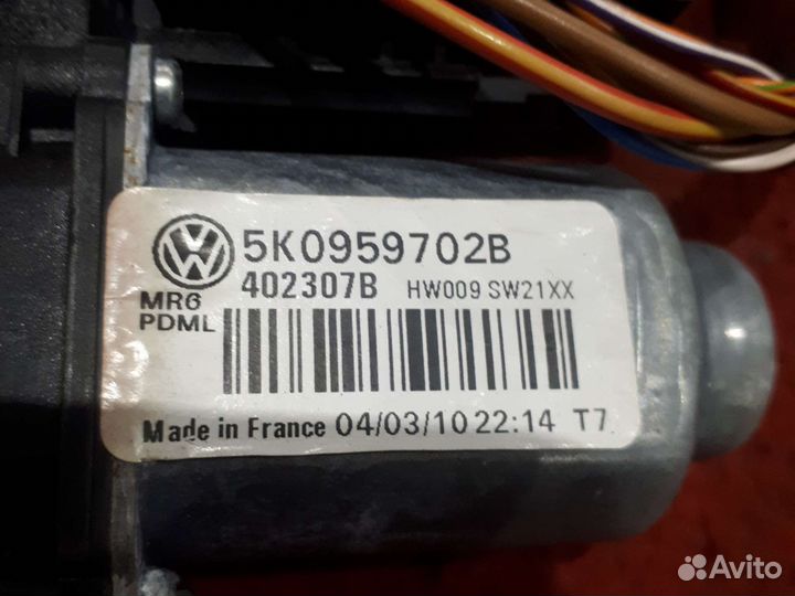 Правый передний стеклоподъёмник гольф 6