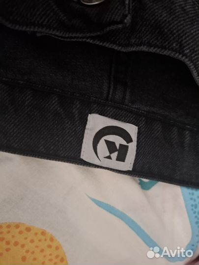 Широкие джинсы cortisol