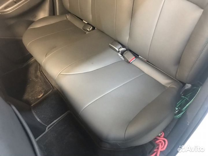 Чехлы на Mitsubishi L-200 101