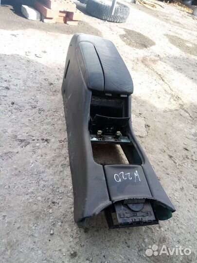 Подлокотник Mercedes w220