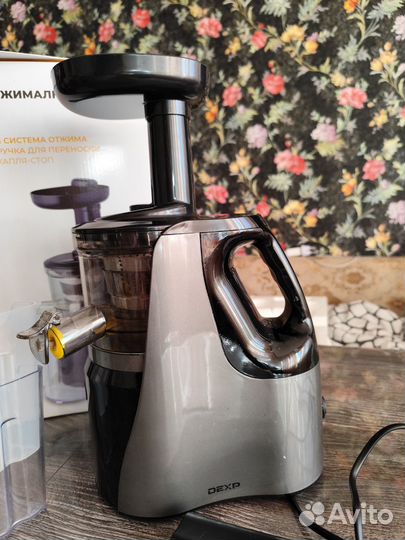 Соковыжималка шнековая dexp