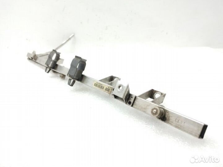 Топливная рейка (рампа) Bmw 5-Series E60 3.0