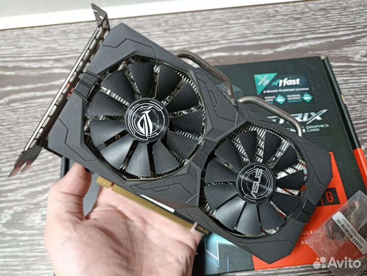 Видеокарта asus radeon RX 560 ROG strix 4G
