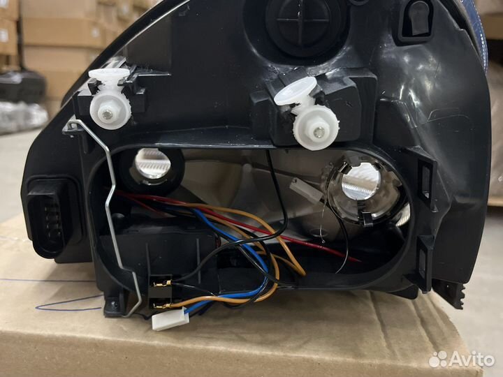 Фара Лада Приора с 2013 г. с дхо правая