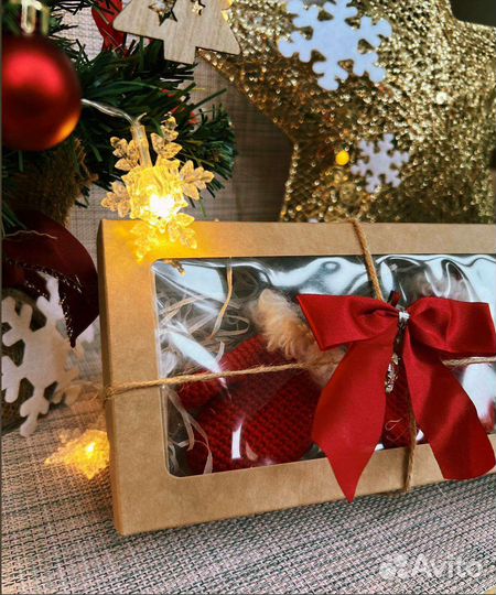 Варежка-сувенир. Зайка новогодний подарок