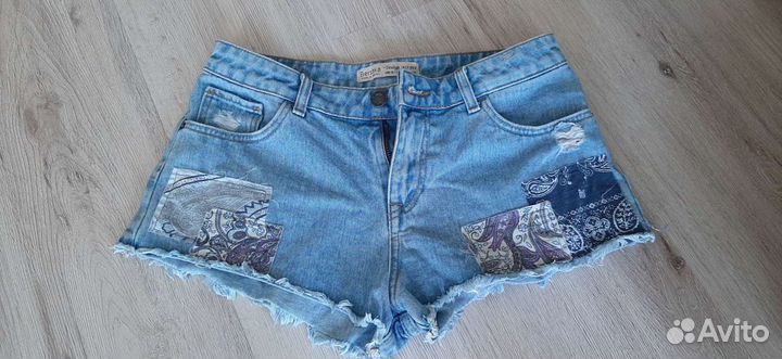 Шорты новые Bershka, р.42
