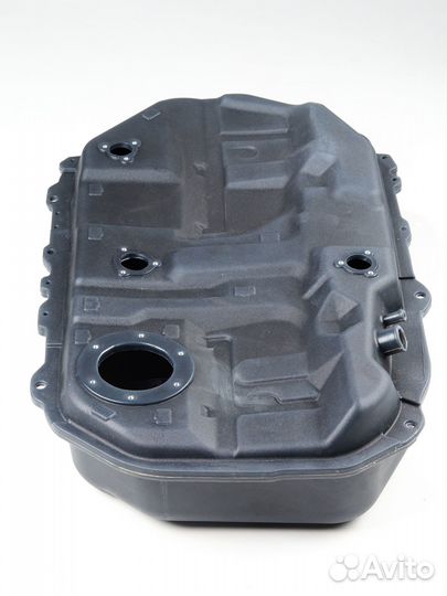 Бак бензобак на Лансер 9