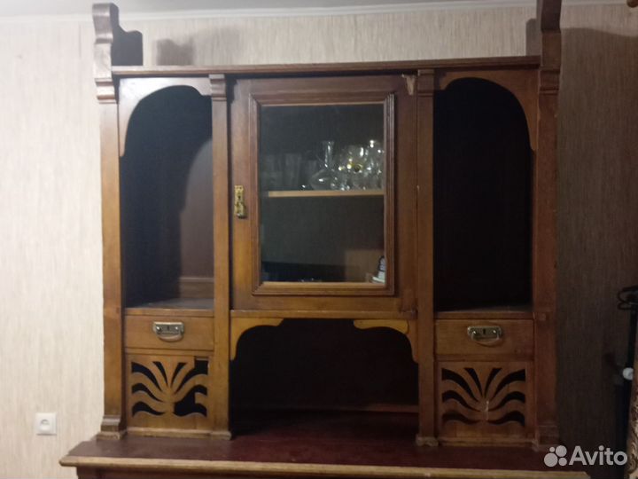 Антикварный буфет
