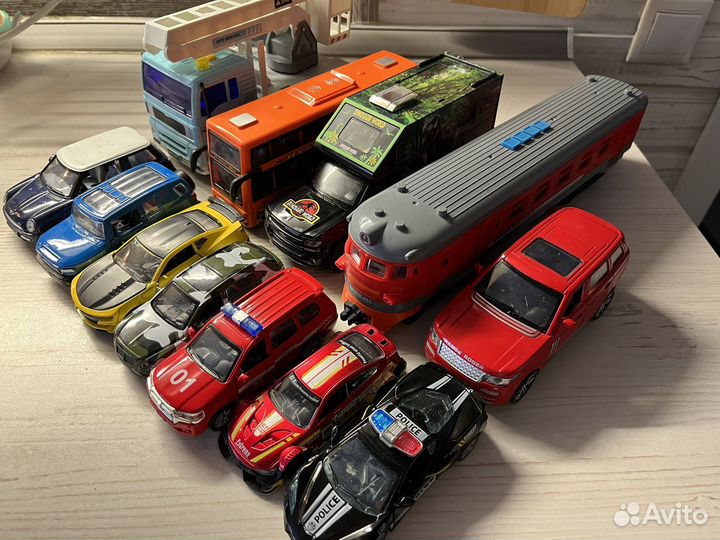 Машинки 33 шт