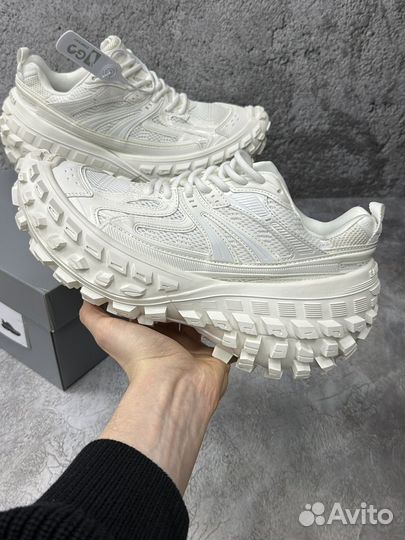 Balenciaga Defender White