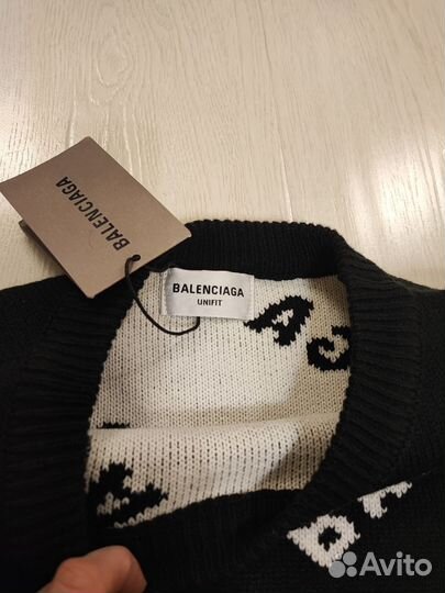 Свитер balenciaga оверсайз