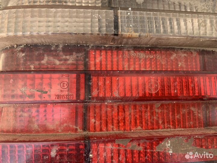 Задний фонарь левый Mercedes Benz W124