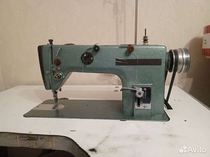 Швейная машина