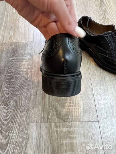 Ботинки женские