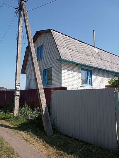 Дом 102 м² на участке 6 сот.