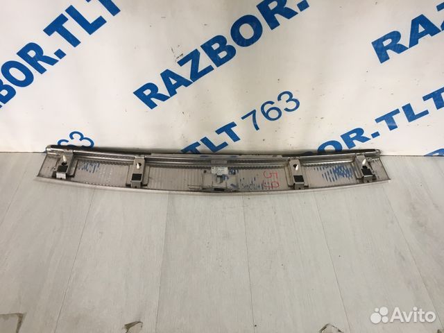 Накладка замка багажника volkswagen touareg I рест