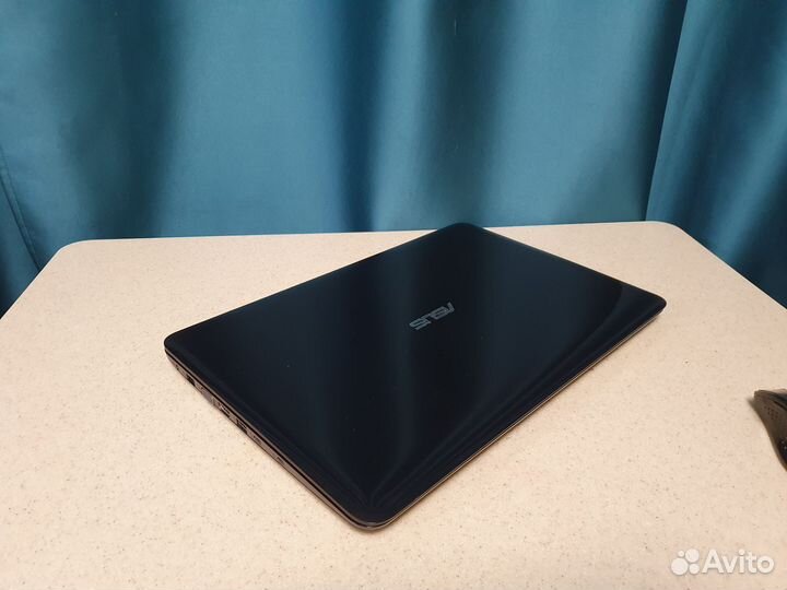 Мощный Fullhd Asus Core i3/ssd256/Geforce 2gb