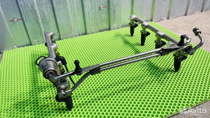 Топливная рейка Audi A8 D3 (4E) 2002-2010