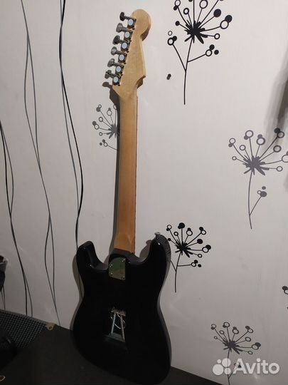 Мастеровая электрогитара