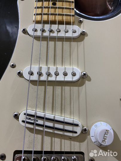 Реплика Fender Stratocaster