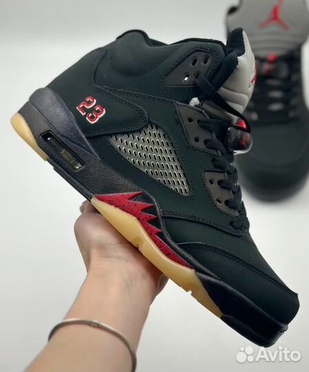 Nike Air Jordan 5 Retro