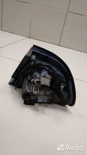 Фонарь задний левый Nissan Almera