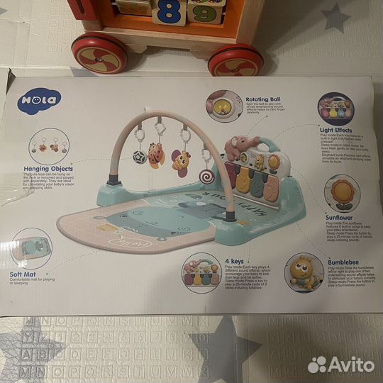 Развивающий коврик для малышей