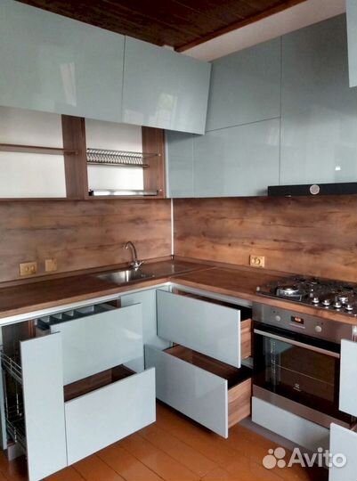 Кухонные гарнитуры на заказ