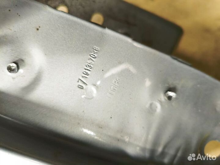 Крыло переднее левое Renault Duster 2010