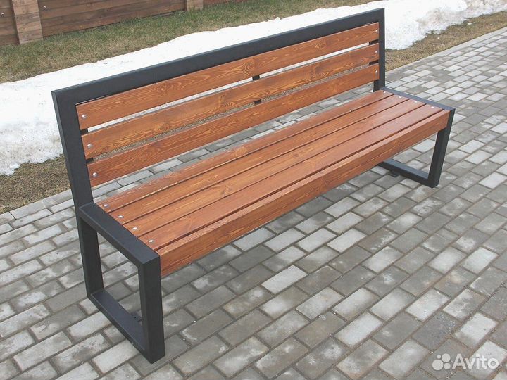 Скамейка деревянная