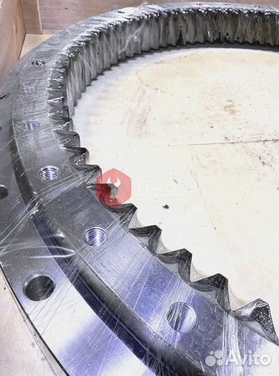 Поворотный круг Hitachi ZX350LCK-5G