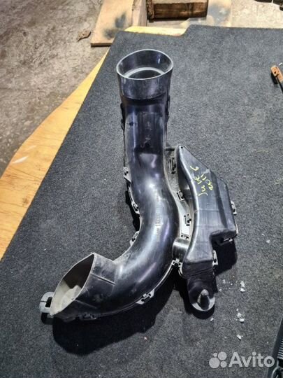 Воздухозаборник Nissan Juke F15 1.6 DDT 2011