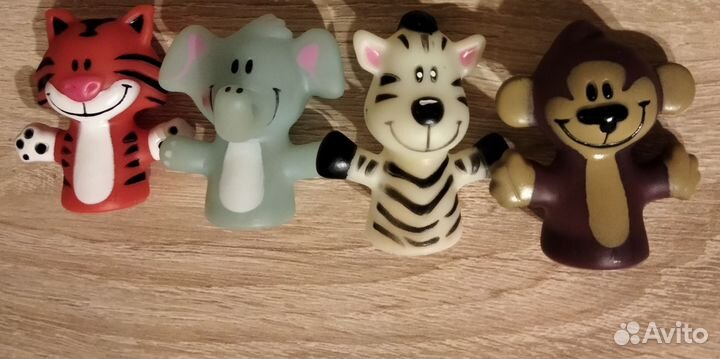 Игрушки пальчиковые 4шт/обмен на фикус