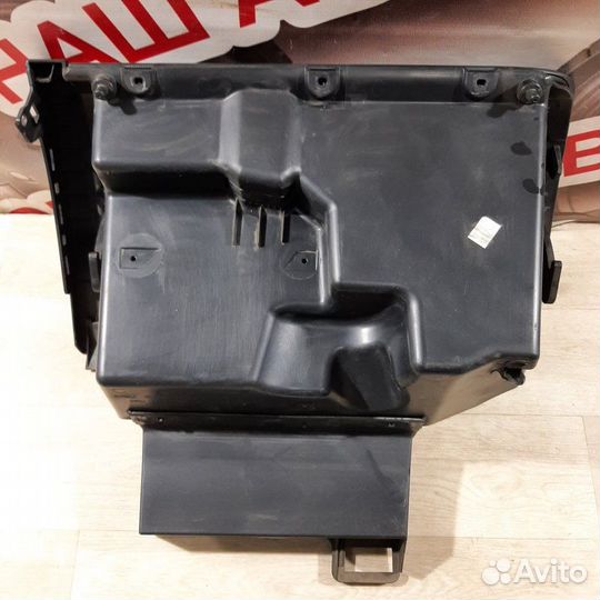 Бардачок Volkswagen Polo седан 2016