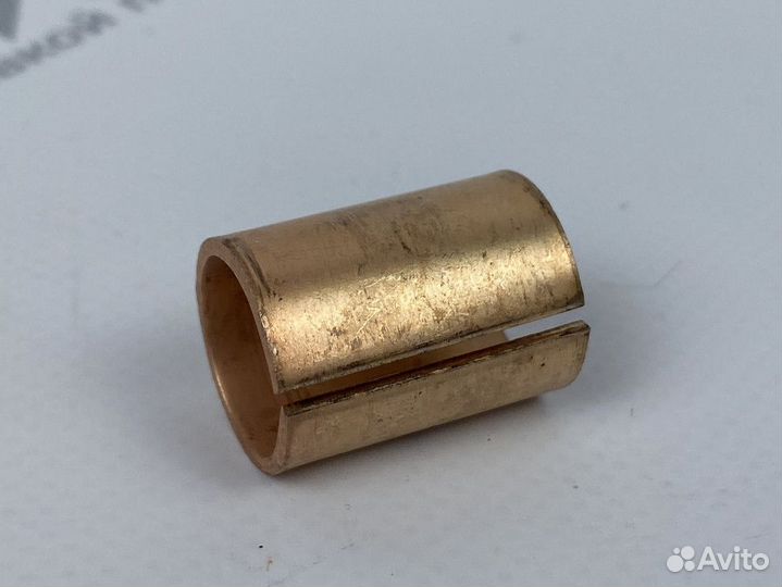 Втулка шатуна Планета с прорезью