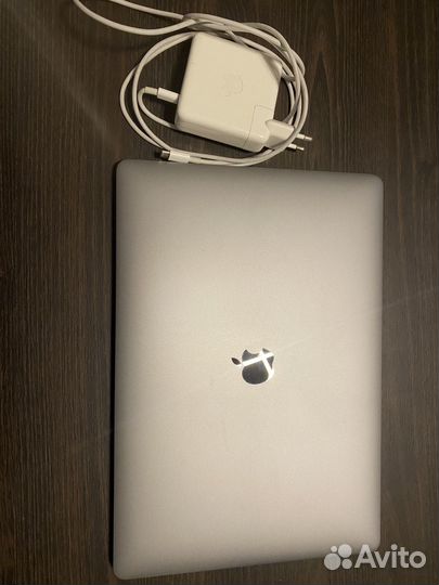 Apple MacBook Pro i7 2017 500gb