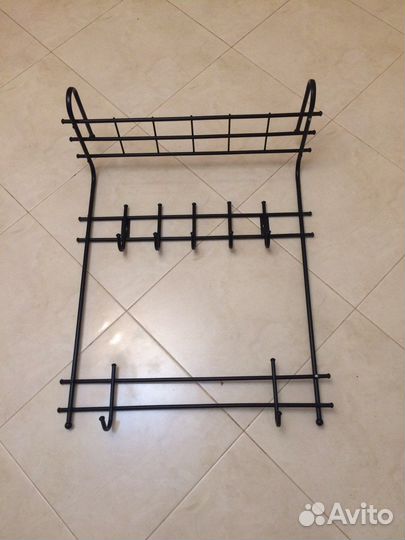 Вешалка для одежды на стену