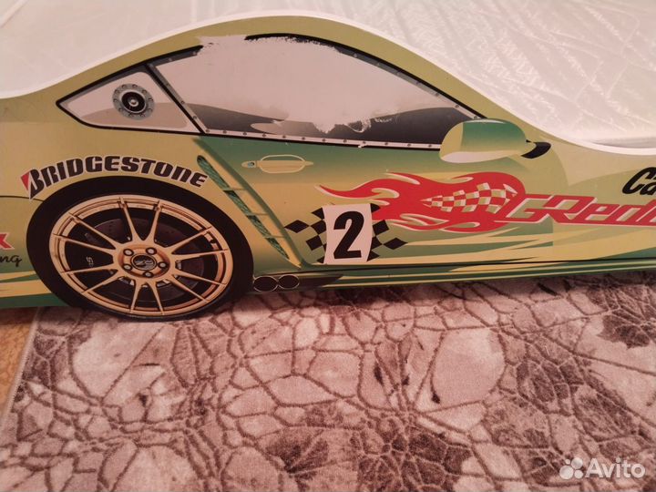 Кровать машина