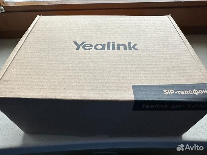 Настольный IP-телефон Yealink SIP-T27G
