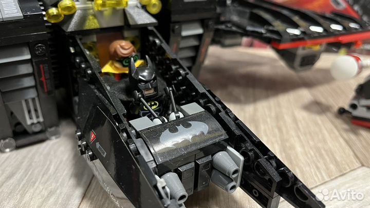 70916 lego Super Heroes Бэтмолёт