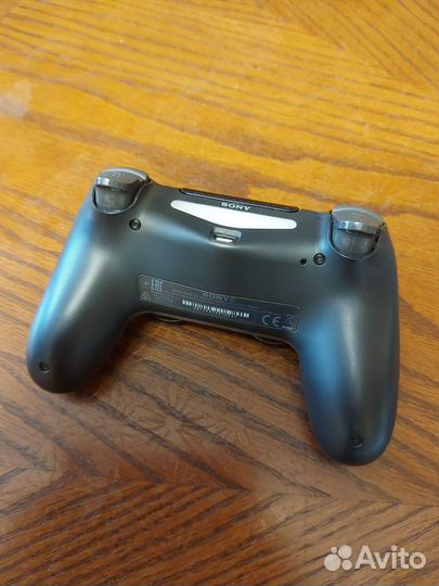 Sony PS4 джойстик оригинальный