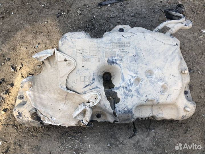 Бак топливный Renault Sandero 2009-2014