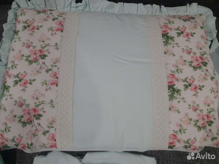 Бортики в детскую кроватку+постельное.Одеяло в