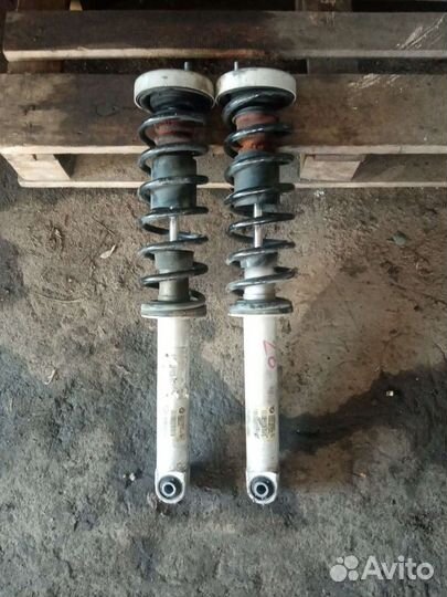 Бмв е60 стойки заднии