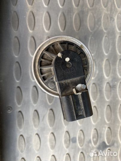 Продаю клапан EGR Honda Akkord 7 для двигателя к24