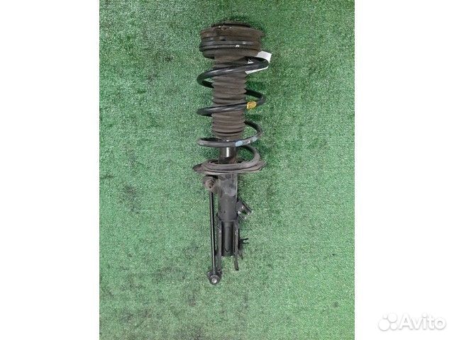 Амортизатор подвески передний правый Nissan Serena