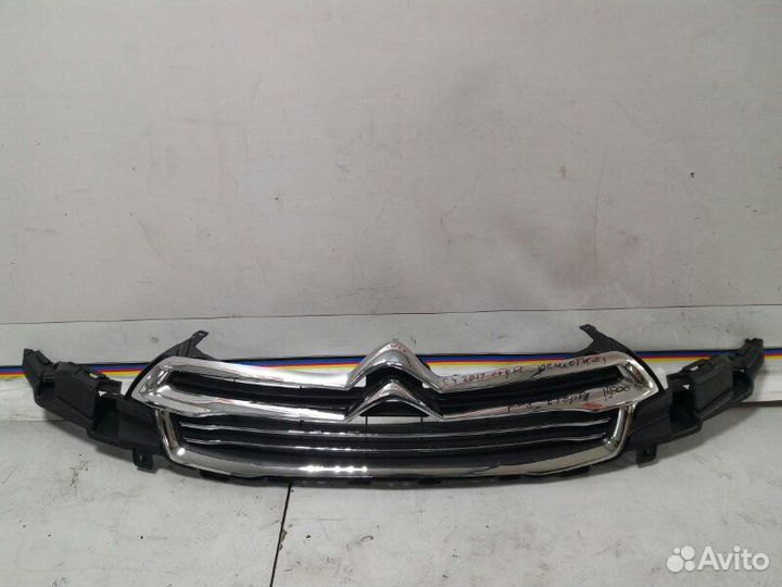 Решетка радиатора в сборе Citroen C4 2