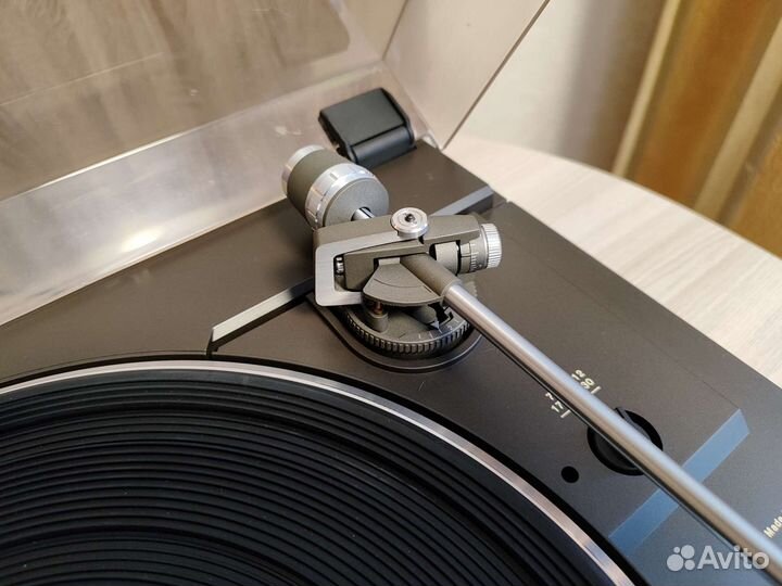 Проигрыватель винила Dual 620